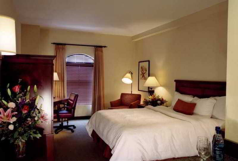 Hampton Inn & Suites Austin-Downtown/Convention Center Bilik gambar